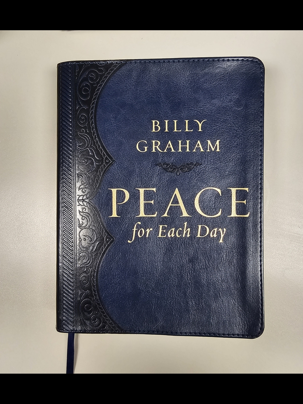 Billy Graham 'Peace for Each Day' Navy Devotional Book